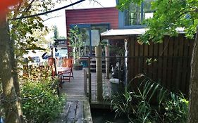 Houseboat Vliegenbos